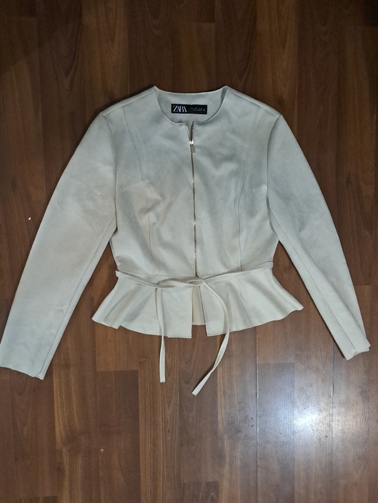 Zara Jackets & Blazers - Zara Light Cream Peplum Tie-Waist Jacket